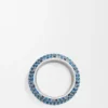 Anillo grande con pavé de plata de ley y cristales