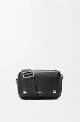 Bandolera «Pebble» pequeña en piel de becerro granulada y flexible