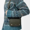 Bandolera «Pebble» pequeña en piel de becerro granulada y flexible