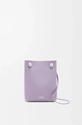 Bolsita «Pebble» en piel de becerro lisa