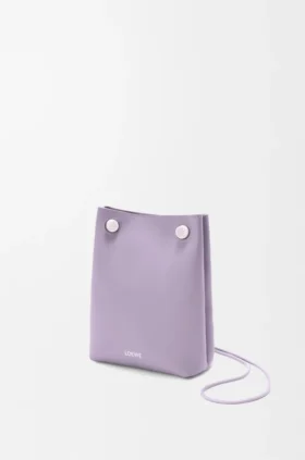 Bolsita «Pebble» en piel de becerro lisa