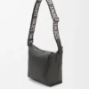 Bolso bandolera Cubi pequeño en piel de becerro lisa y suave con jacquard