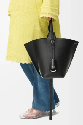 Bolso Bilbao mediano de piel de becerro lisa