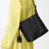 Bolso Bilbao mediano de piel de becerro lisa
