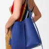 Bolso Bilbao mediano de piel de becerro lisa