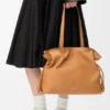Bolso de mano Flamenco grande en piel de becerro napa