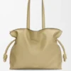 Bolso de mano Flamenco grande en piel de becerro napa