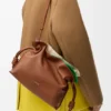 Bolso de mano «Flamenco» mediano con capas, en piel de becerro napa