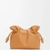 Bolso de mano Flamenco mediano en piel de becerro napa