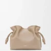 Bolso de mano Flamenco mediano en piel de becerro napa