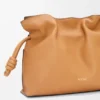 Bolso de mano Flamenco mediano en piel de becerro napa