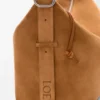 Bolso hobo «Loop» grande en piel de becerro de ante