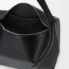 Bolso Hobo Loop grande en piel de becerro granulada y flexible