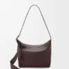 Bolso Loop Hobo mediano en piel de becerro granulada y flexible