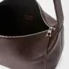 Bolso Loop Hobo mediano en piel de becerro granulada y flexible