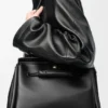 Bolso Madrid grande en piel de becerro flexible