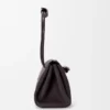 Bolso Madrid mediano en piel de becerro granulada y flexible