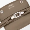 Bolso Madrid pequeño en piel de becerro granulada y flexible