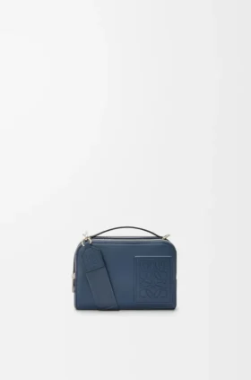Bolso mini cruzado para cámara en piel de becerro satinada