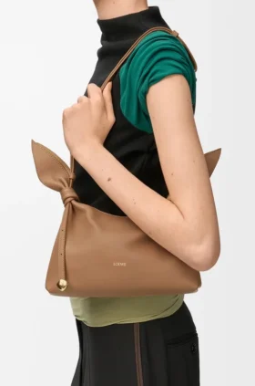 Bolso «Mini Scarf» en piel de becerro lisa