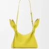 Bolso «Mini Scarf» en piel de becerro lisa