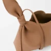Bolso «Mini Scarf» en piel de becerro lisa