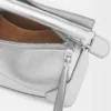 Bolso Puzzle Edge pequeño en piel de cordero laminada
