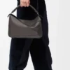Bolso Puzzle grande en piel de becerro granulada y flexible