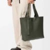 Bolso tote «Loop» con cremallera en piel de becerro granulada y flexible