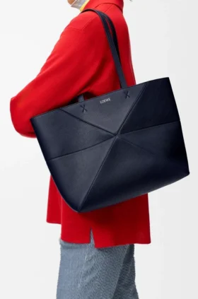 Bolso tote mediano horizontal con pliegue Puzzle Fold en piel de becerro de grano suave