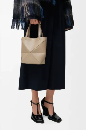 Bolso tote «Mini Puzzle Fold» en piel de becerro brillante