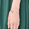 Brazalete «Anagram Pebble» en plata de ley