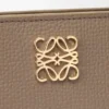Cartera compacta Anagram de piel de ternera graneada