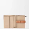 Cartera compacta con cremallera de piel de becerro de grano suave