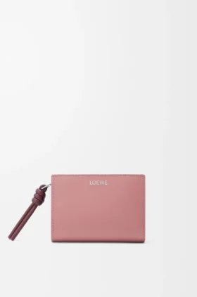 Cartera compacta «Knot» en piel de becerro napa brillante