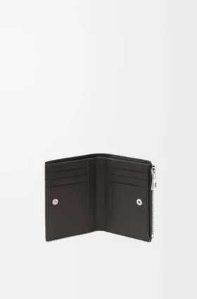 Cartera compacta y delgada de piel de becerro clásica texturizada