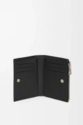 Cartera compacta y delgada de piel de becerro clásica texturizada