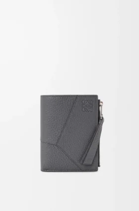 Cartera compacta y estilizada «Puzzle» en piel de becerro granulada y flexible