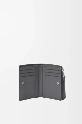 Cartera compacta y estilizada «Puzzle» en piel de becerro granulada y flexible