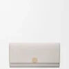 Cartera Continental Anagram en piel de becerro con grano de Pebble