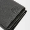 Cartera de tres pliegues en piel de becerro de grano suave