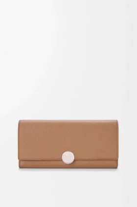 Cartera «Pebble Continental» en piel de becerro con grano «Pebble»