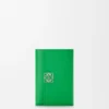 Cartera pequeña vertical «Anagram» en piel de becerro con grano de Pebble