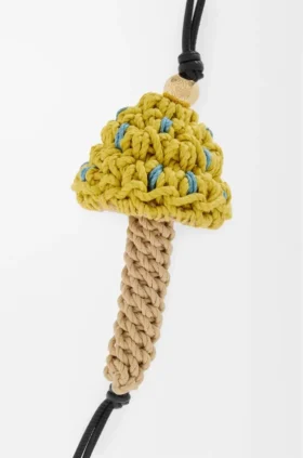 Colgante en forma de seta de cordón