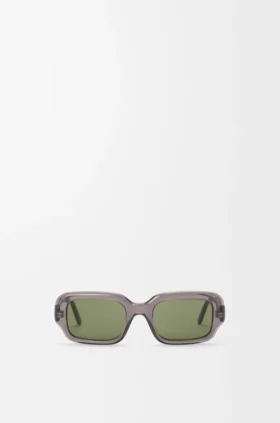 Gafas de sol rectangulares y finas