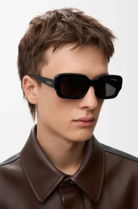Gafas de sol rectangulares y finas