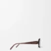Gafas de sol rectangulares y finas