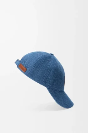 Gorra con parche de denim