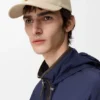 Gorra con parche «L» de algodón