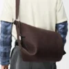 Loop Bucket en nubuck granulado